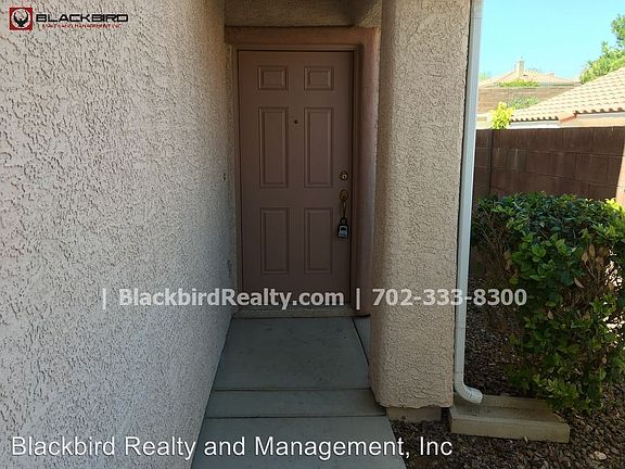 3rd image of 11007 Mezzana St