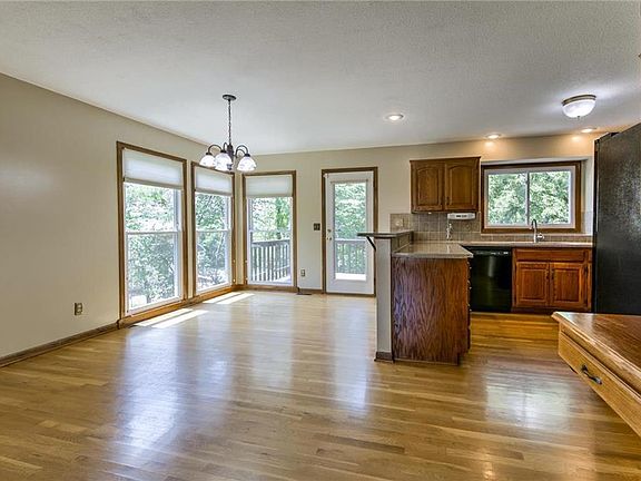 4th image of 6498 N Sioux Dr