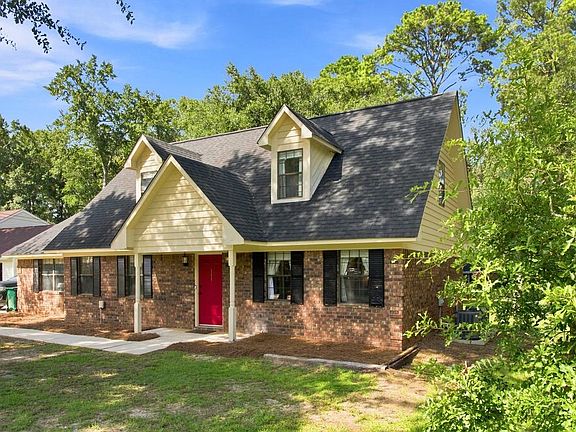 2nd image of 111 Querecho Ln