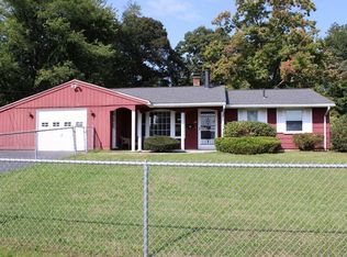 152 Dagmar Dr, Brockton, MA 02302