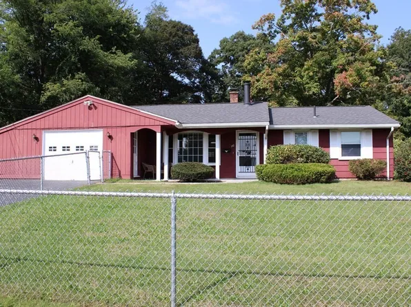 152 Dagmar Dr, Brockton, MA 02302