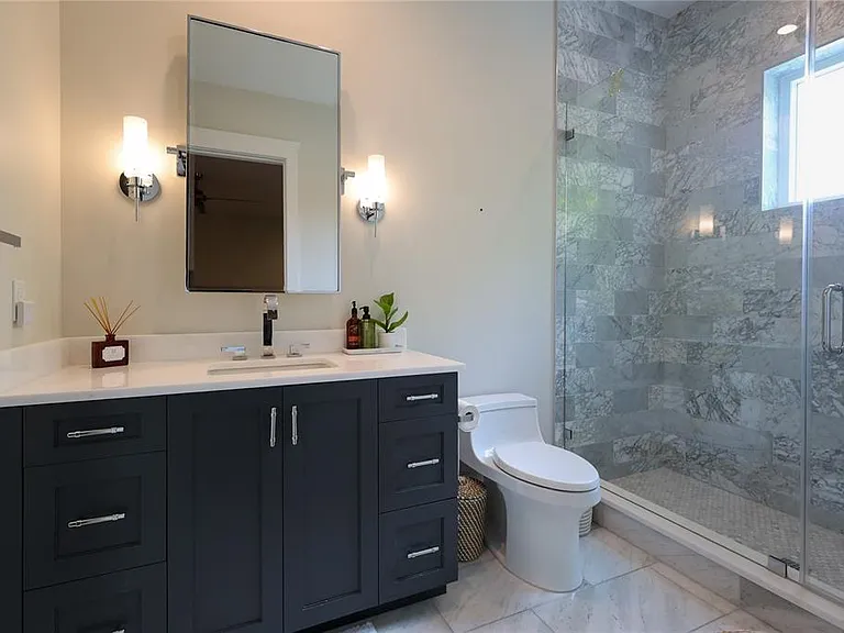 2402 W Parkland Blvd — Photo 36