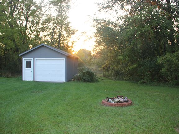 3rd image of 6189 Hanna Lake Ave SE