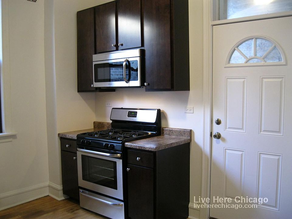 1st image of 2553 N Spaulding Ave #32871