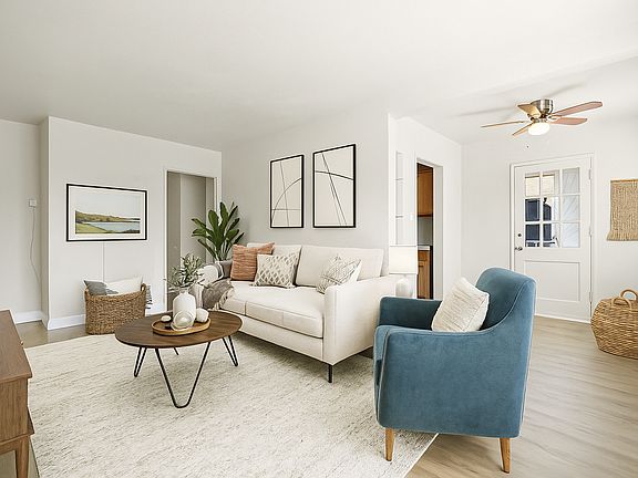 2nd image of 4451 Atlantic Ave APT 4