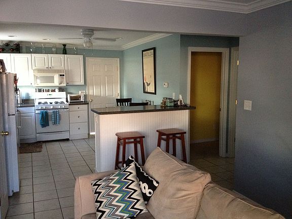 4th image of 7740 Folk Ave
