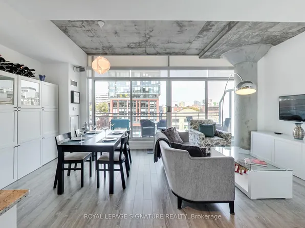 66 Portland St #610, Toronto, ON M5V 2M6