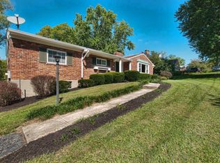 7172 Pfeiffer Rd, Cincinnati, OH 45242