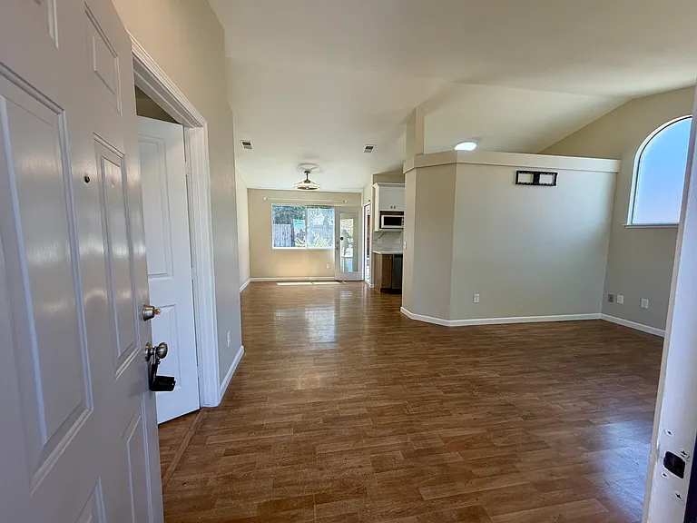 1770 Lavelle Smith Dr — Photo 2