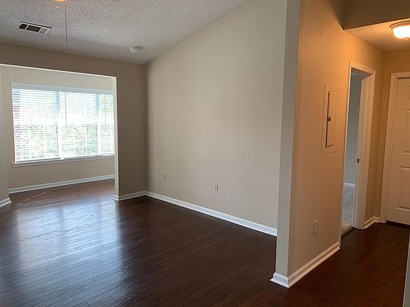 2nd image of 188 Midland Pkwy APT 109