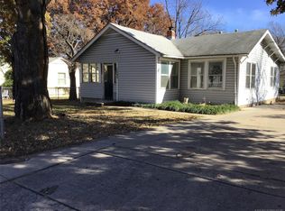 1043 N Delaware Pl, Tulsa, OK 74110