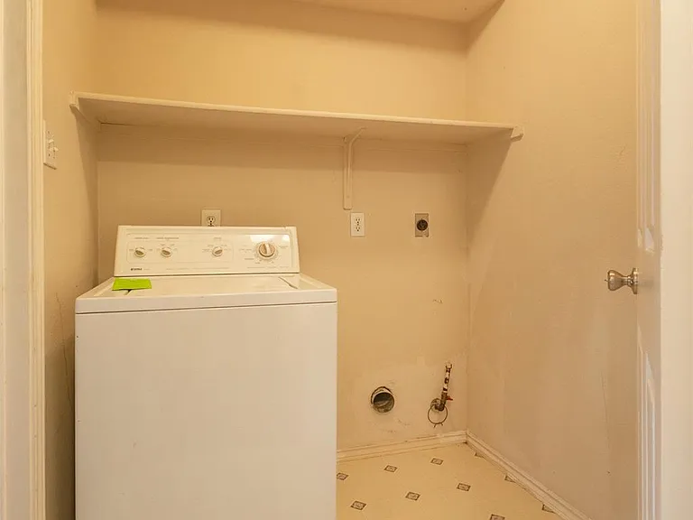 7700 Portland Trl — Photo 30