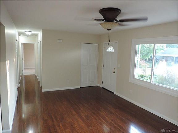 3rd image of 2582 Crestwell Pl