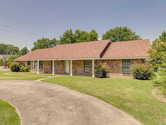 2nd image of 109 Parkwest Dr