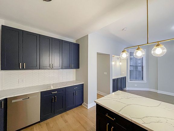 3rd image of 2921 W Logan Blvd #2E