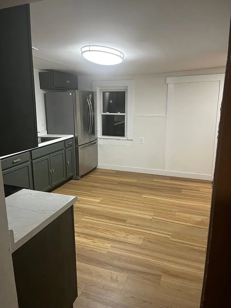 Charming 3BR House in Springfield — Photo 2