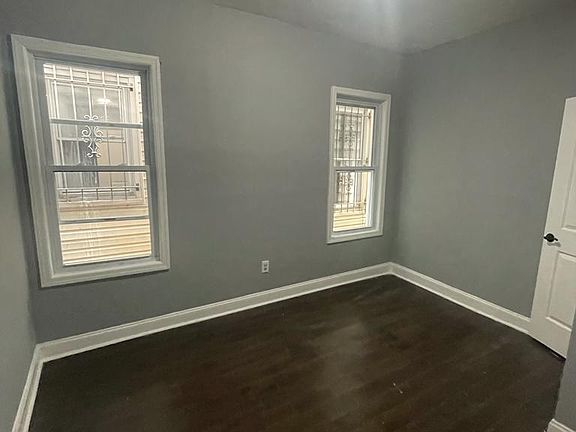 3rd image of 99 Delavan Ave E #3