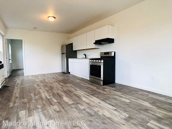 5th image of 1409 W 55th St #8451259