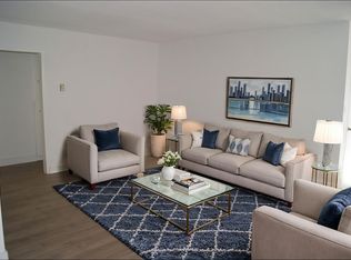 11963 Walnut Ln, Los Angeles, CA 90025