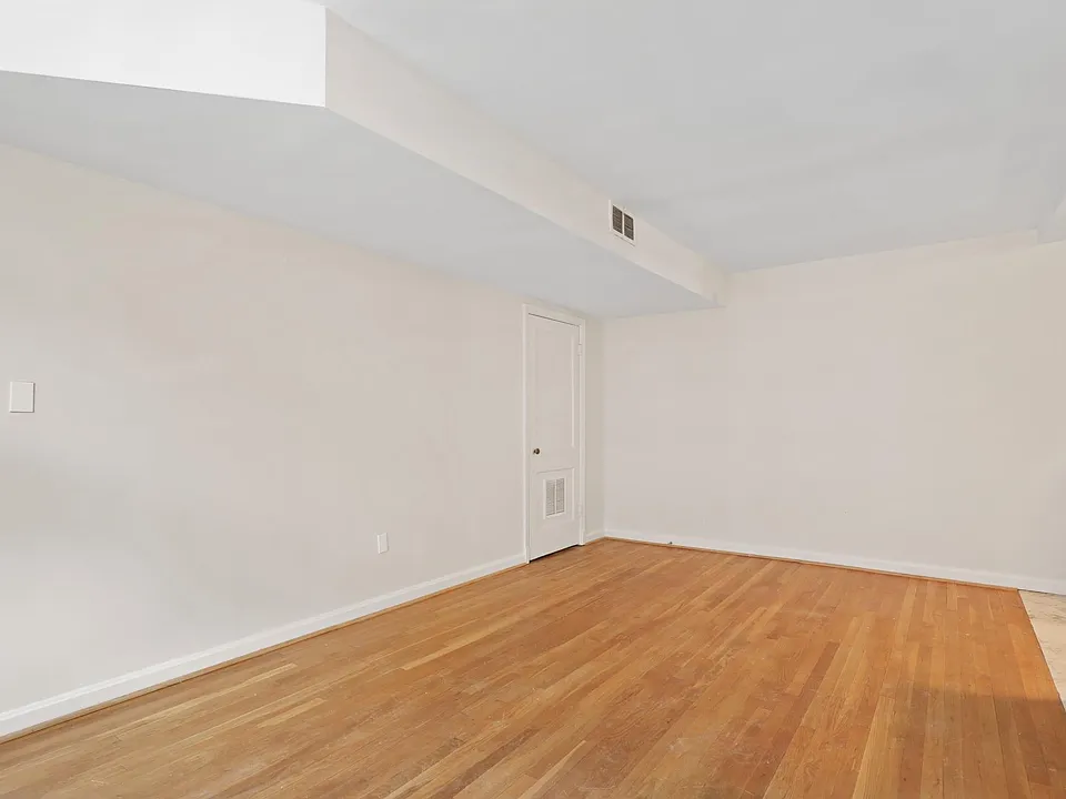 3463 Minnesota Ave SE #4