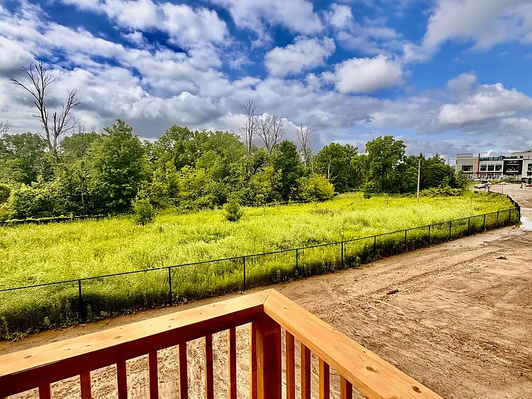 86 Valley Trail Pl — Photo 8