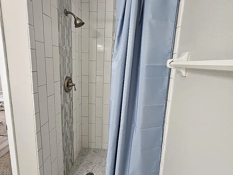 3300 Fox Chase Cir N #215 — Photo 10