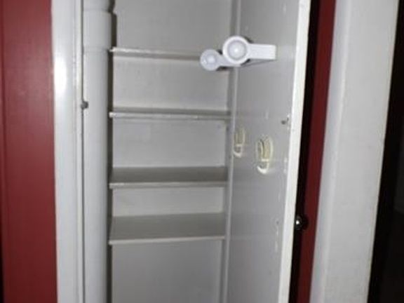 5th image of 3306 Anthony Dr