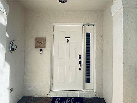 5th image of 3339 SW 49th Street