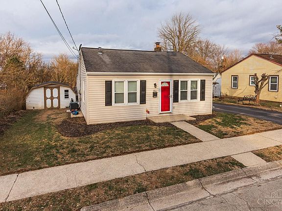 2nd image of 483 Valley View Dr