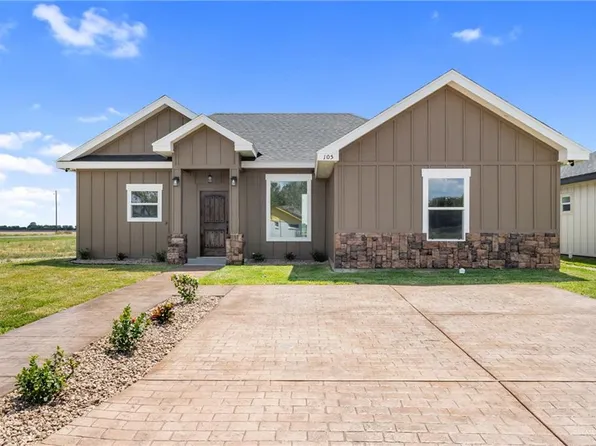 105 Lenon St, Edcouch, TX 78538