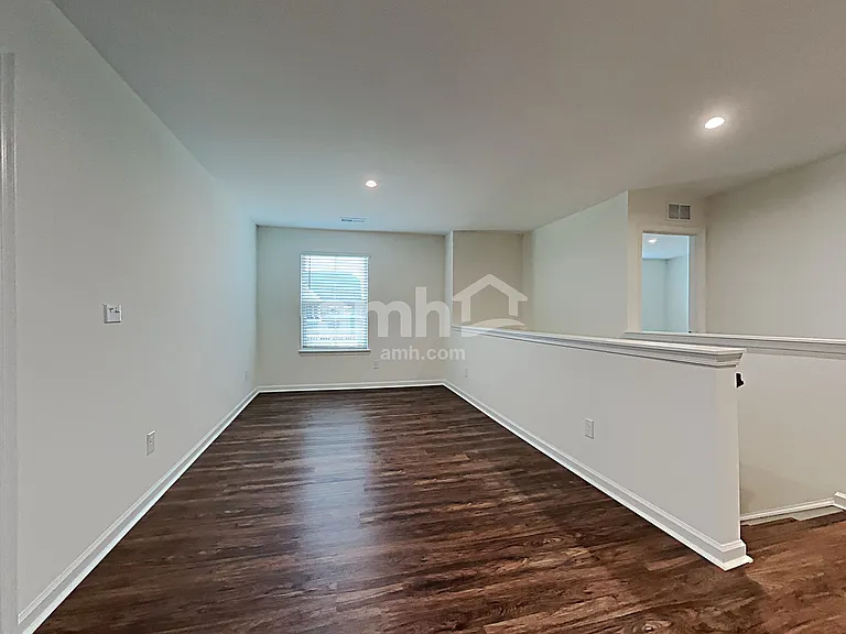 5038 Twin River Dr — Photo 10