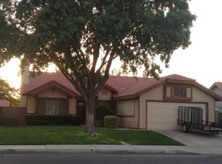 43353 Carpenter Dr, Lancaster, CA 93535