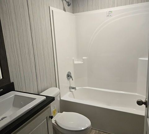 5th image of 4938 Michigan Dr #156