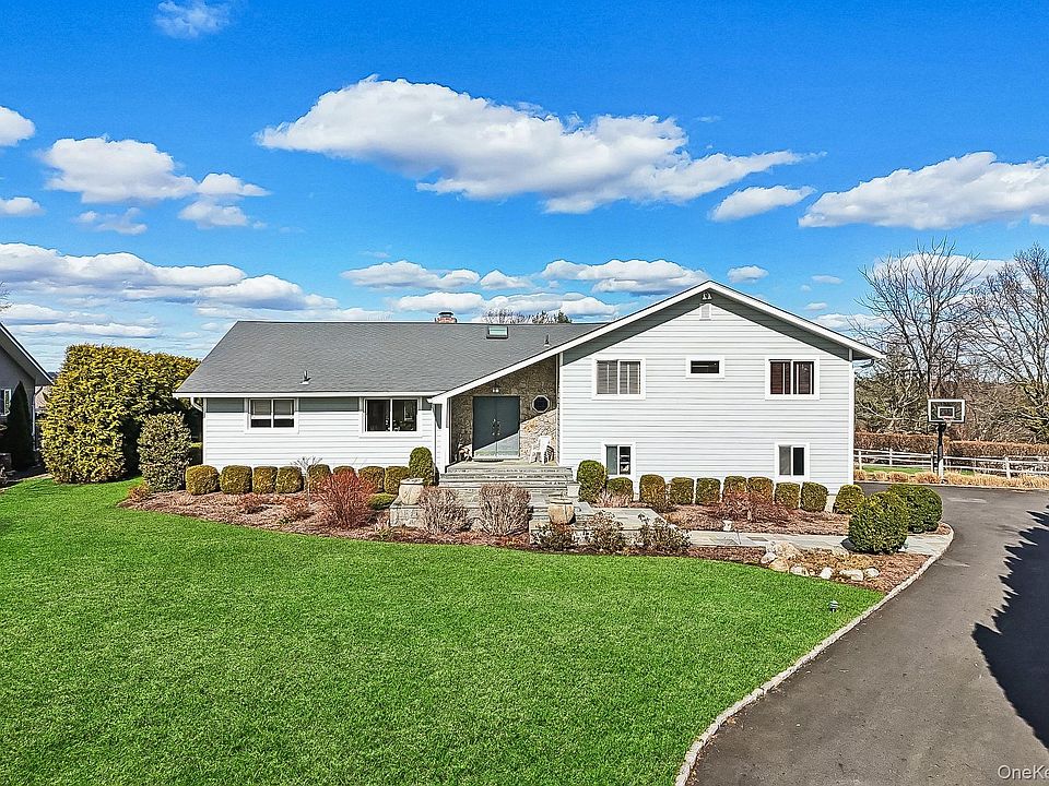 1st image of 17 Magnolia Drive