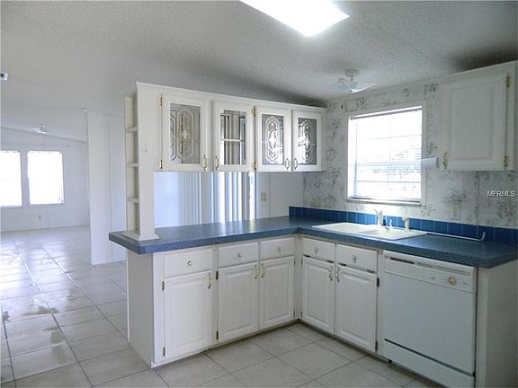 2nd image of 10404 Brussels Dr