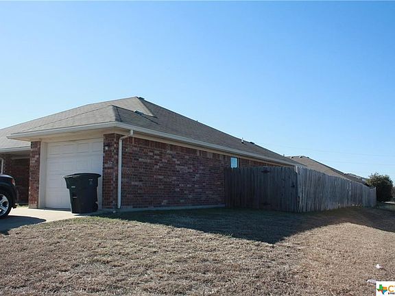 4th image of 3801 Uvalde Dr