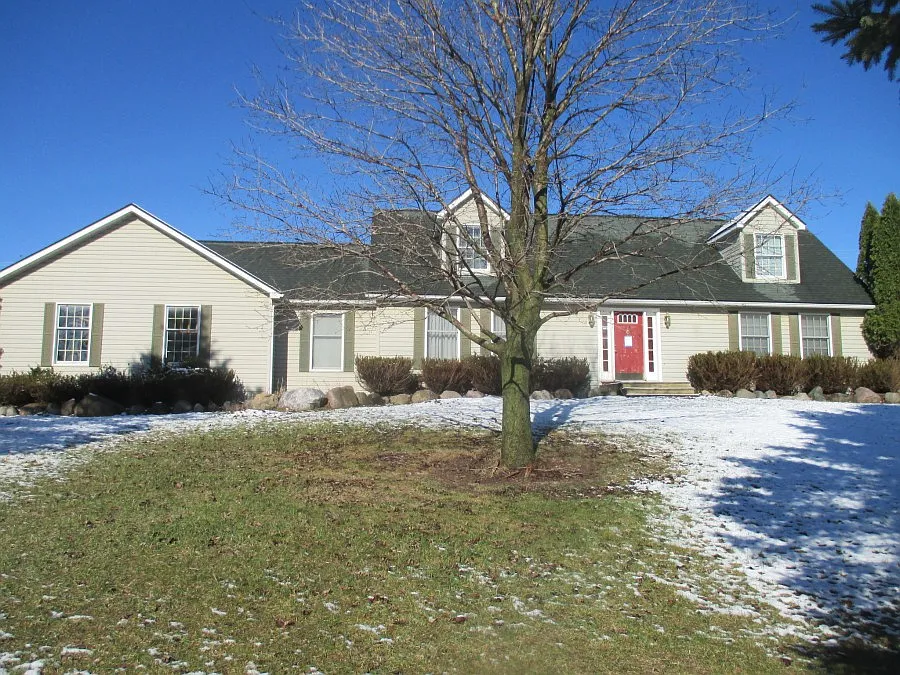 4999 Fisher Rd photo 1