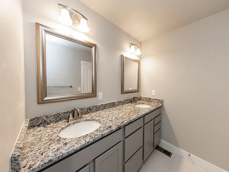 5365 Sky Top Ln — Photo 44