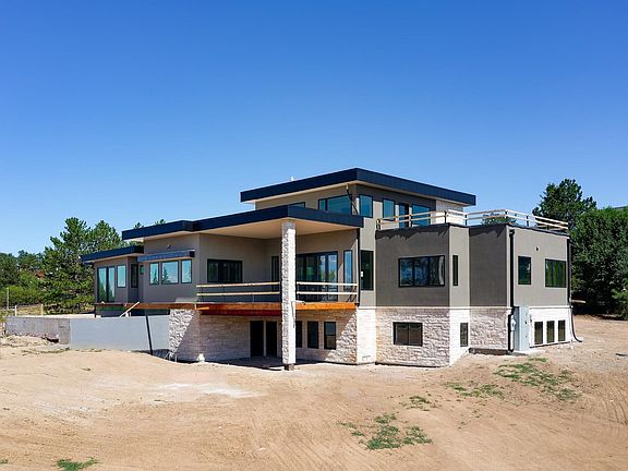 2nd image of 7855 Spring Dr