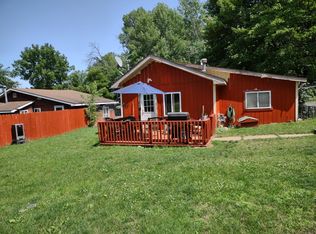 110 Russell Ave, Houghton Lake, MI 48629