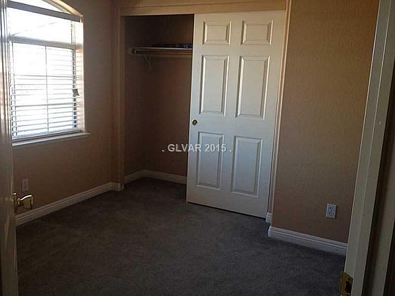 4th image of 701 Tawney Eagle St
