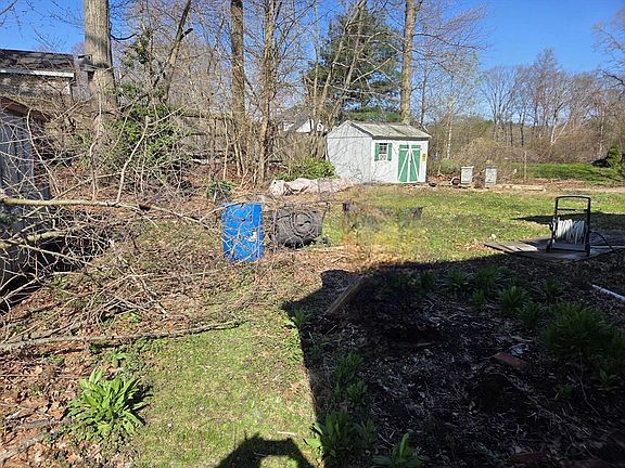 3rd image of 9 Burt St