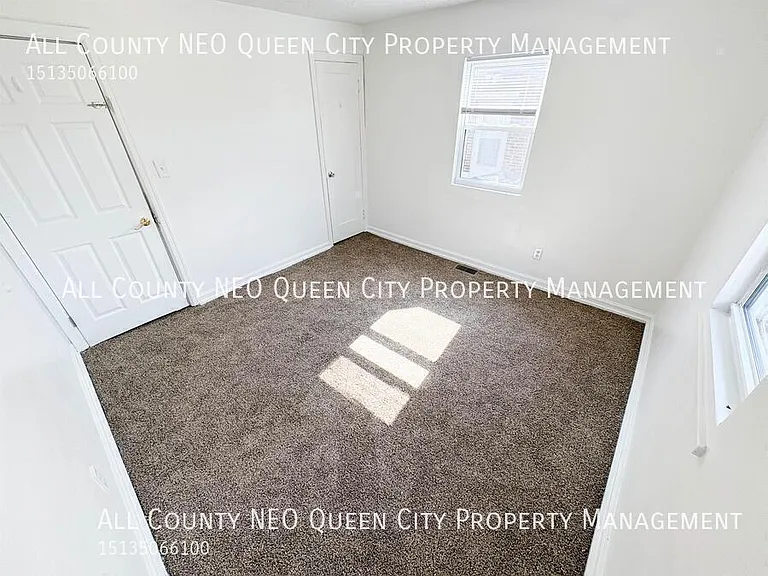 356 Harriet St — Photo 13