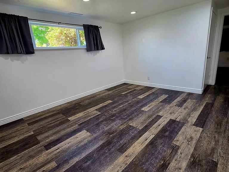 2631 W Sharron Dr — Photo 6
