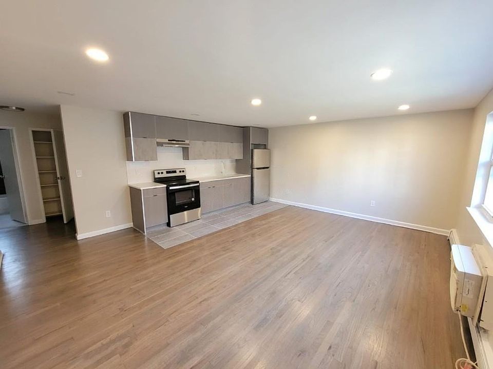 1st image of 157 Elmwood Ave #5AB