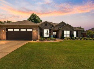 130 Las Colinas St, Conway, AR 72034