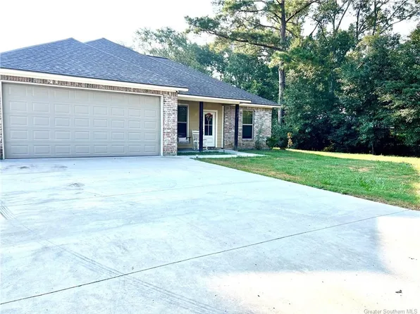 202 S 12th St, Kinder, LA 70648