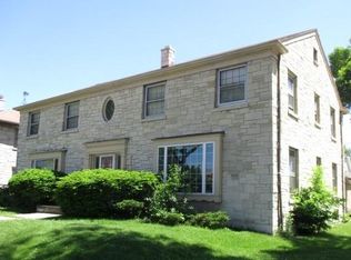 2931 W Capitol Dr APT 1, Milwaukee, WI 53216