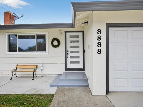 8888 Tahiti Ct, Orangevale, CA 95662