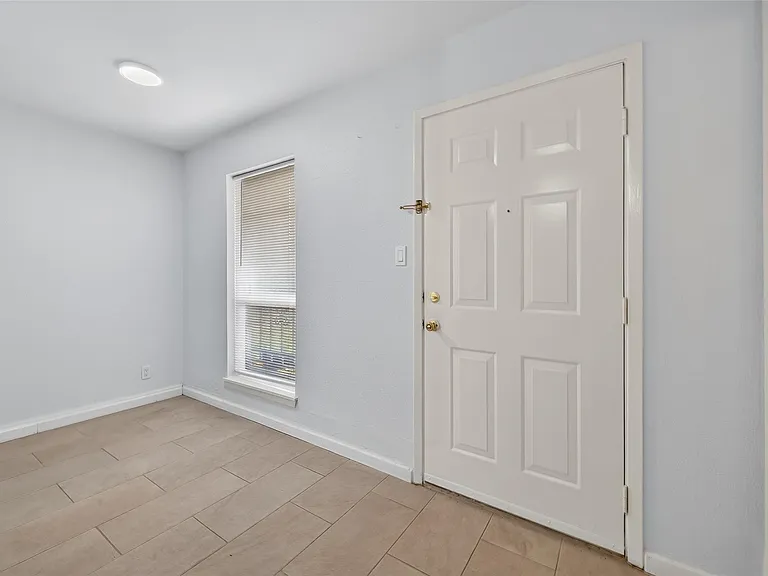 6201 Ranchester Dr #29 — Photo 3